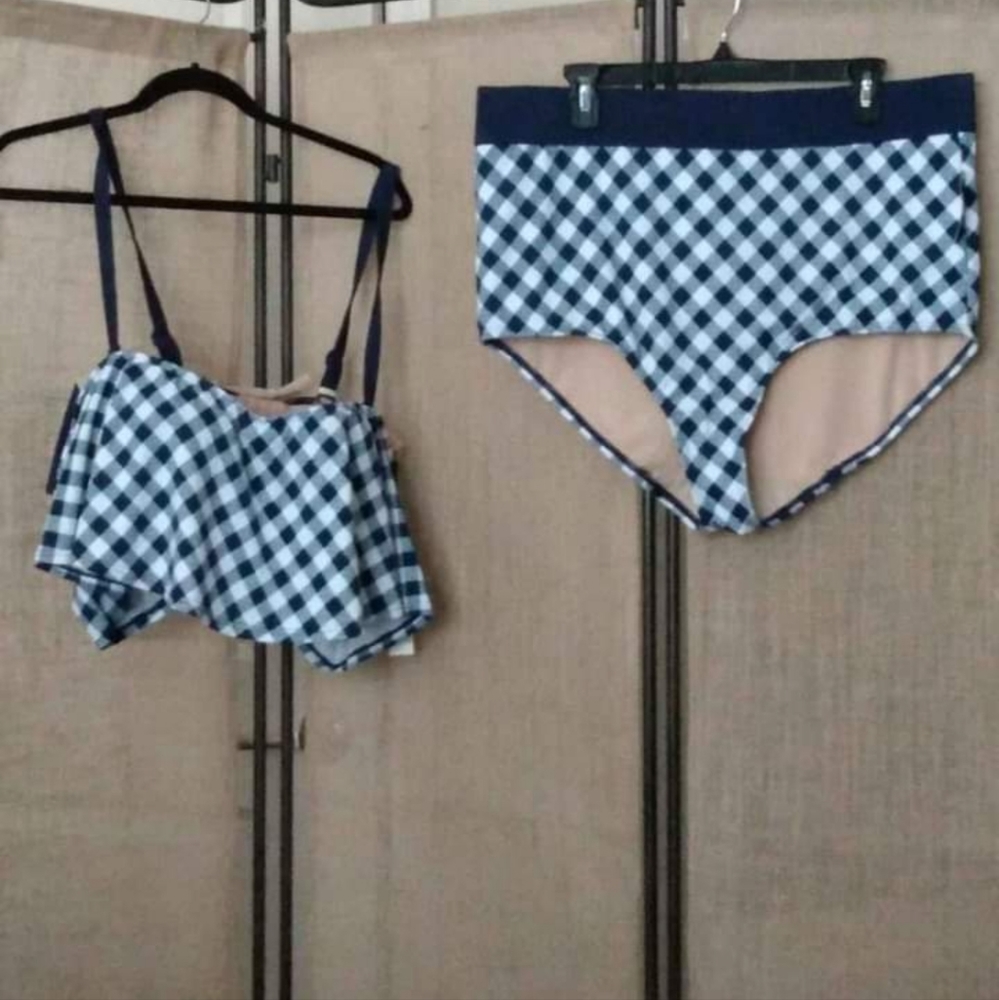 Lane Bryant - Gingham Print Bra Sized Bathing Suit 22W/40DDD